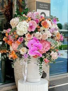AED 100, Premium Bouquet Delivery Service In Dubai