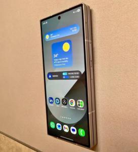 Samsung mobile phone