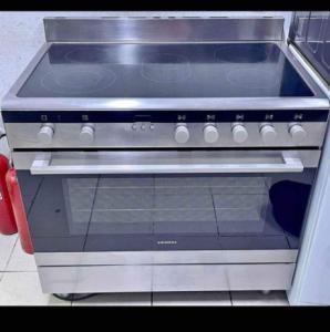 Siemens Electric Ceramic Cooker For sale