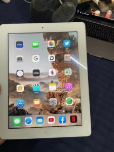 Apple iPad 4th generation Sim & Wifi