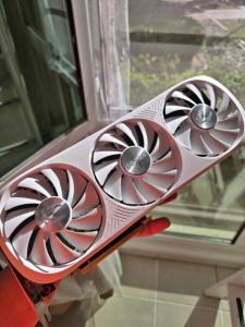 White Zotac Trinity RTX 4070 TI 12GB OC GPU