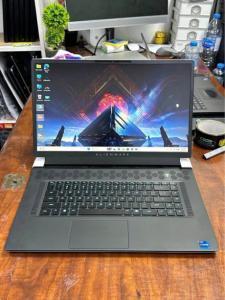 Alienware x17 R2