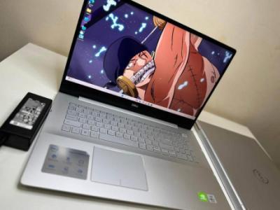 Dell Inspiron 17, 7000