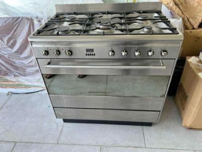 Smeg brand Top Gas Oven electric stove