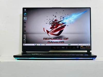 ASUS ROG SRTIX 15 G513QY