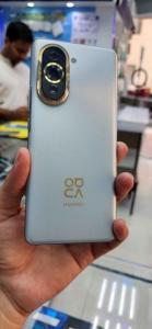 HUAWEI NOVA 10