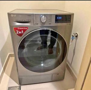 LG washing machine 10kg wash and 7kg dryer