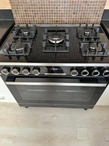Bosch Digital 8th series Gas cooking stove 5 burner