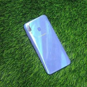 Samsung A30