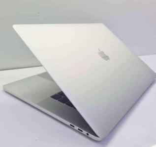 MacBook pro 2017 Retina